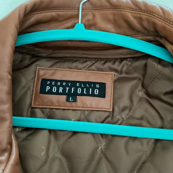 VINTAGE LEATHER BOMBER JACKET - Picture 6 of 10